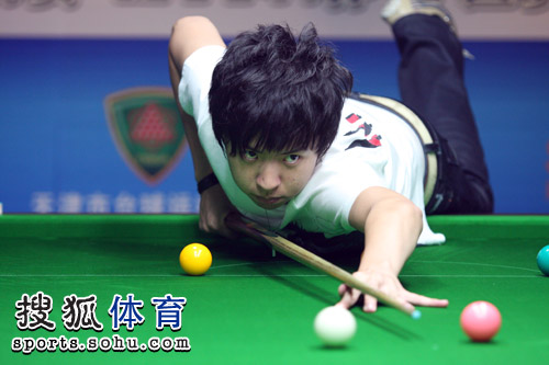 提出了一份 提出了一份